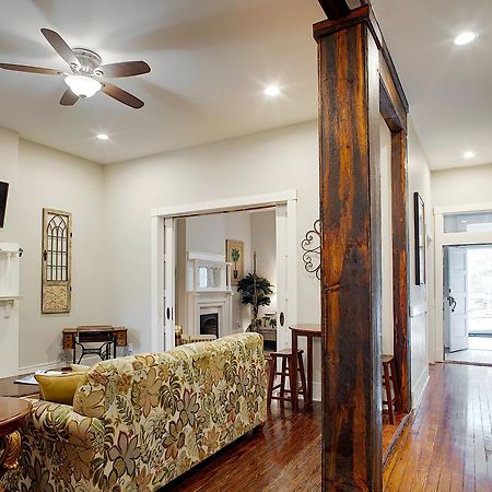 Newly Renovated Historic Savannah Townhome! Buitenkant foto