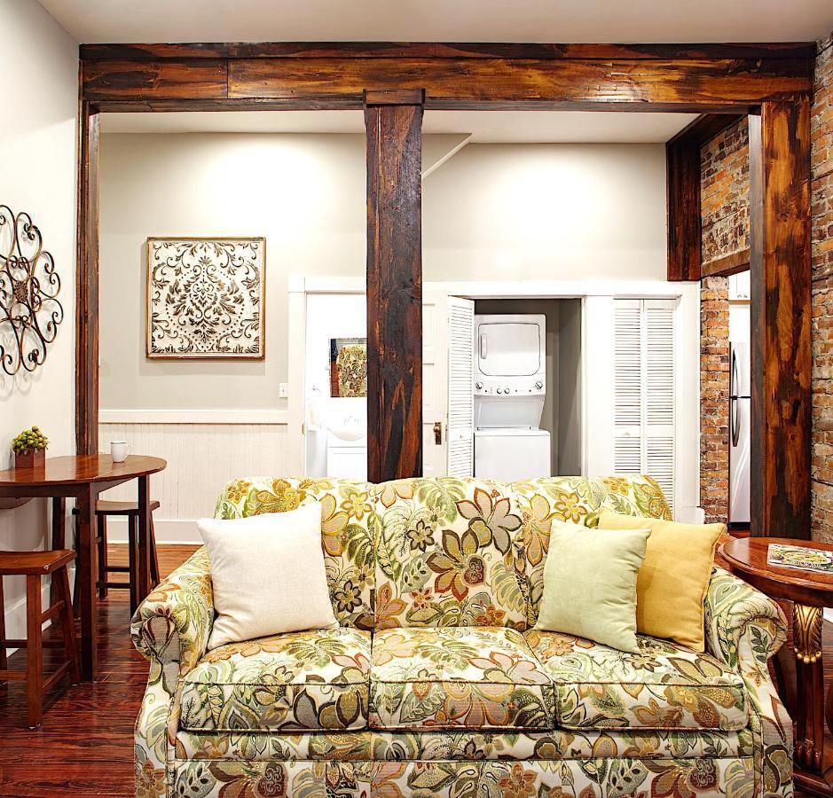 Newly Renovated Historic Savannah Townhome! Buitenkant foto
