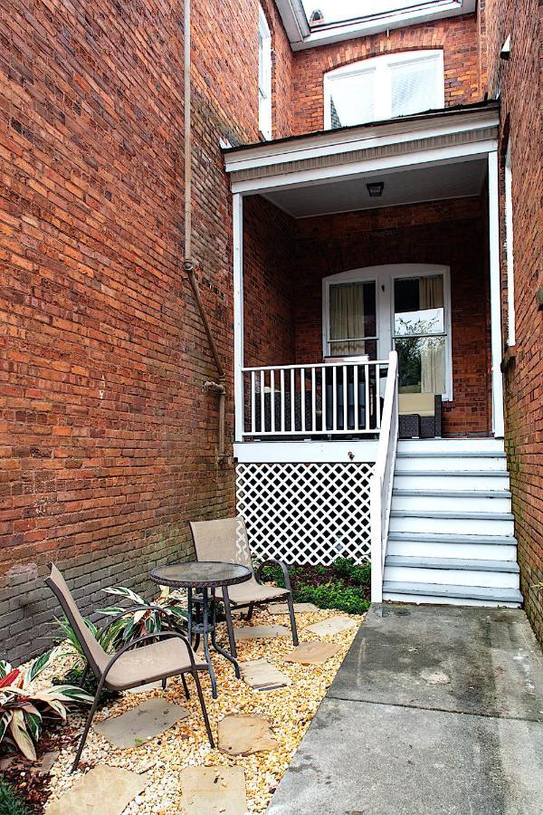 Newly Renovated Historic Savannah Townhome! Buitenkant foto